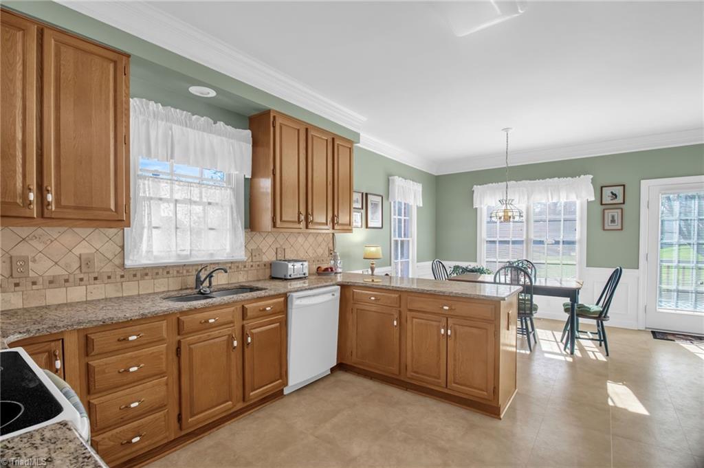 8115 Glengarriff Road Clemmons, NC 27012 - Photo 13 of 47 Open kitchen with ample cabinet space