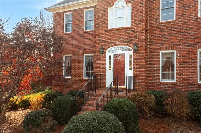 $480,000 | 8115 Glengarriff Road, Clemmons, NC 27012