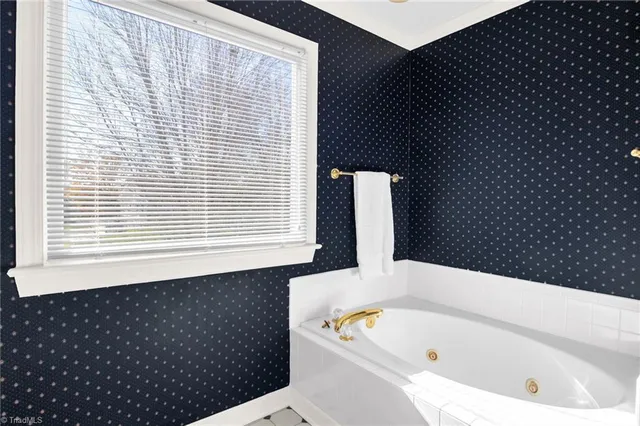 $480,000 | 8115 Glengarriff Road, Clemmons, NC 27012