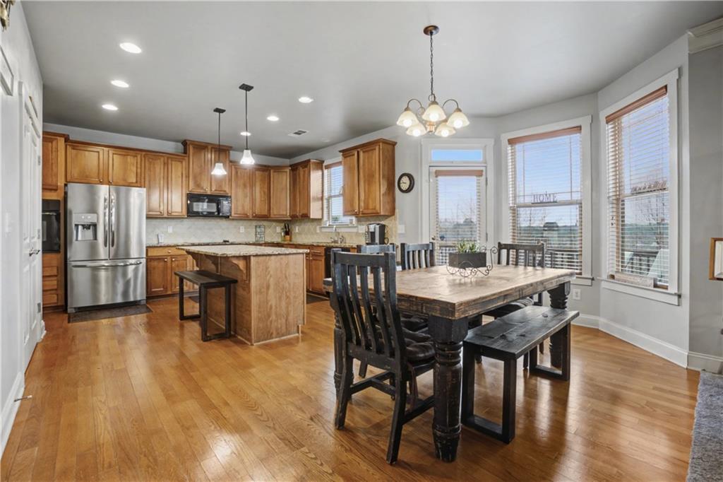 2040 Hatteras Way Northwest Atlanta, GA 30318 - Photo 16 of 58