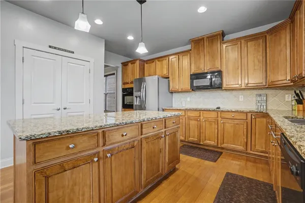 $684,000 | 2040 Hatteras Way Northwest, Atlanta, GA 30318