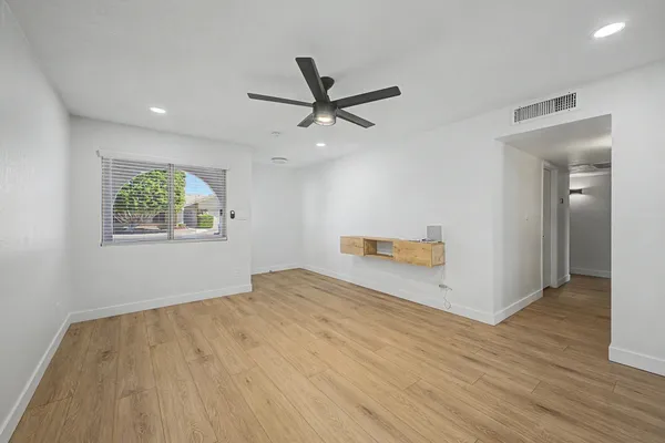 $3,000 | 2303 East Inverness Avenue, Mesa, AZ 85204