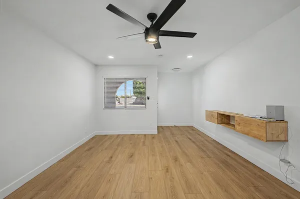 $3,000 | 2303 East Inverness Avenue, Mesa, AZ 85204