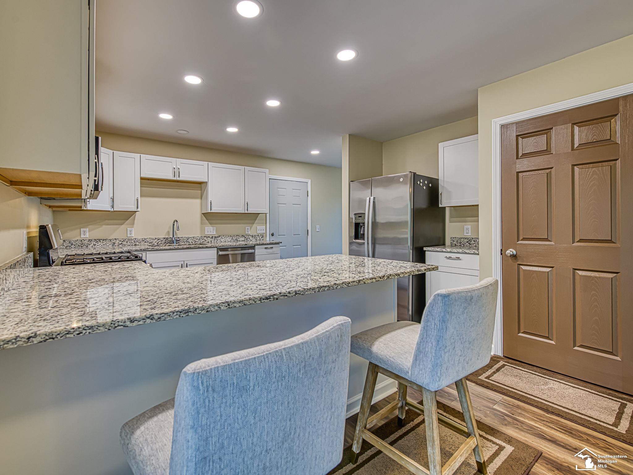 2871 Nadeau Road Monroe, MI 48162 - Photo 7 of 39 Gallery Image 7