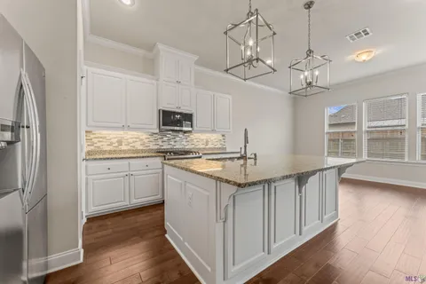 $479,700 | 36261 Belle Savanne Avenue, Prairieville, LA 70769