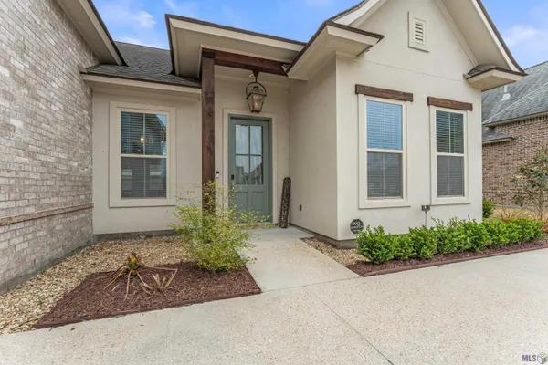 $474,900 | 36261 Belle Savanne Avenue, Geismar, LA 70734