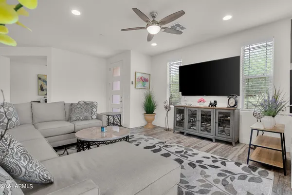 $4,500 | 10260 East White Feather Lane, Unit 1025, Scottsdale, AZ 85262