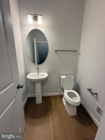 $3,950 | 12586 Ovation Drive, Fairfax, VA 22033