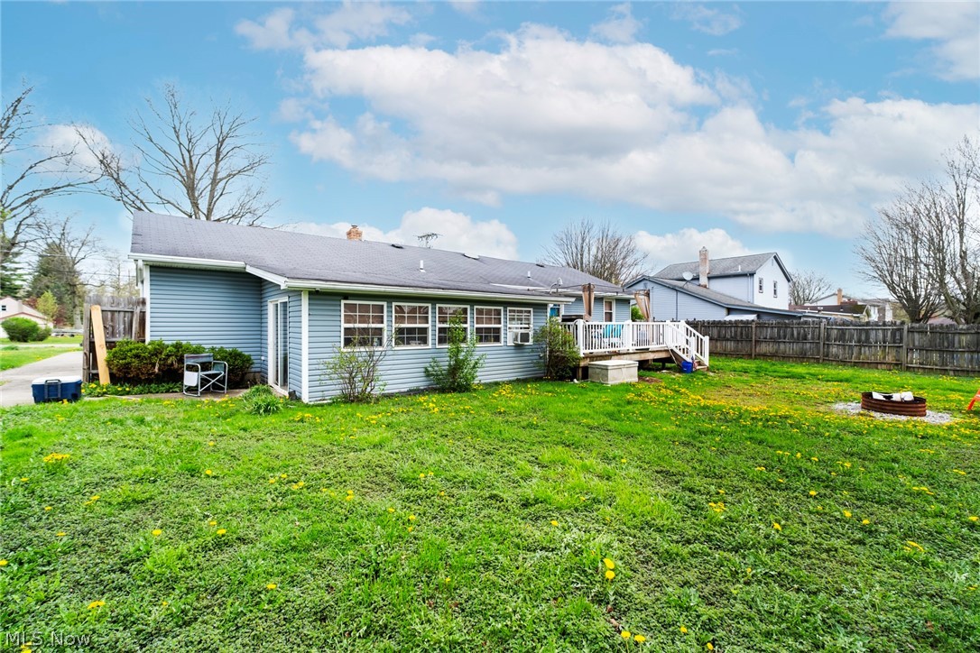 1267 Shields Road Youngstown, OH 44511 - Photo 6 of 32