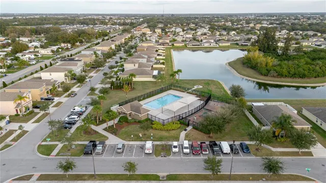 $455,000 | 304 Cascade Bend Drive, Ruskin, FL 33570