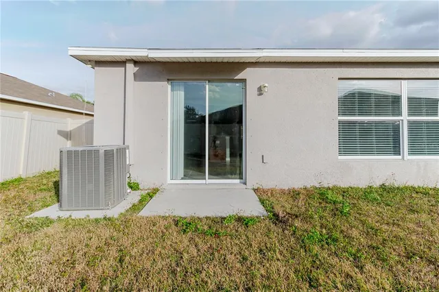 $455,000 | 304 Cascade Bend Drive, Ruskin, FL 33570