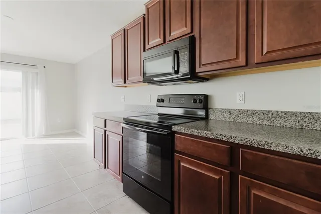 $455,000 | 304 Cascade Bend Drive, Ruskin, FL 33570