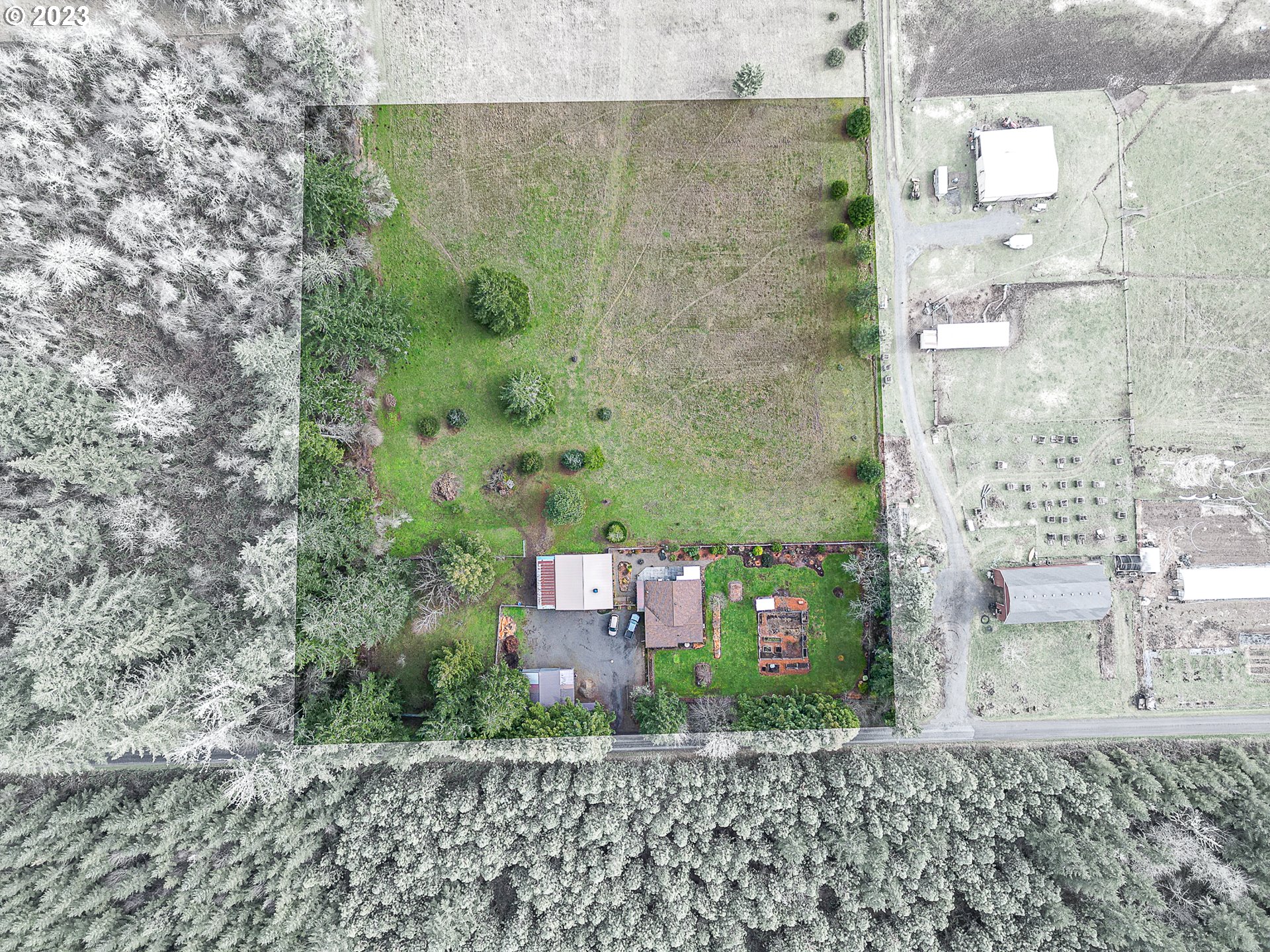28668 Liberty Road Sweet Home, OR 97386 - Photo 2 of 31 Gallery Image 2