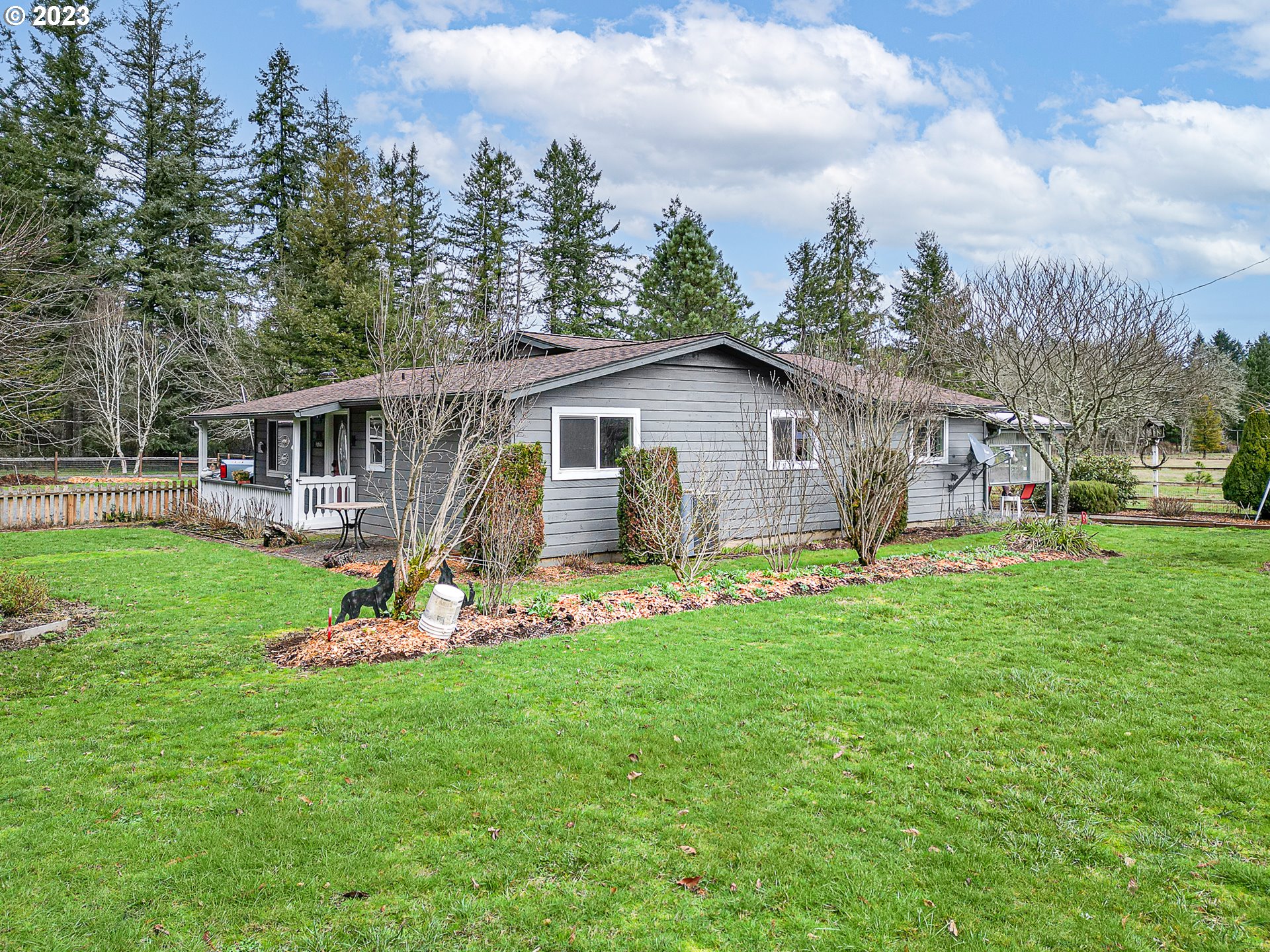 28668 Liberty Road Sweet Home, OR 97386 - Photo 4 of 31 Gallery Image 4