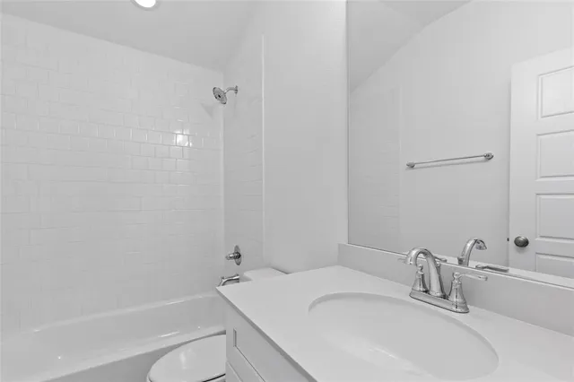 $2,400 | 3432 Vista Highlands Lane, Fort Worth, TX 76135