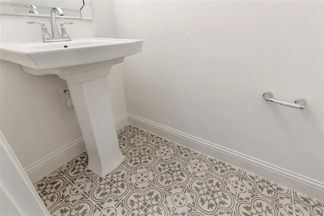 $2,400 | 3432 Vista Highlands Lane, Fort Worth, TX 76135