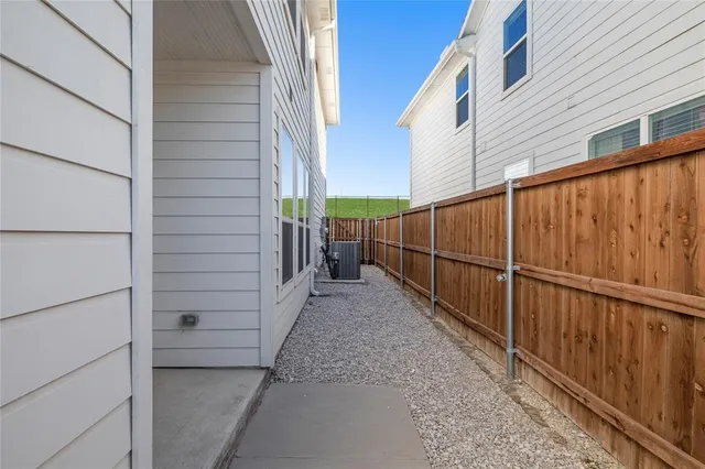 $2,400 | 3432 Vista Highlands Lane, Fort Worth, TX 76135