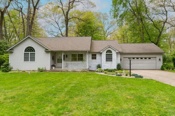 $415,000 | 50605 Mohawk Drive, Granger, IN 46530