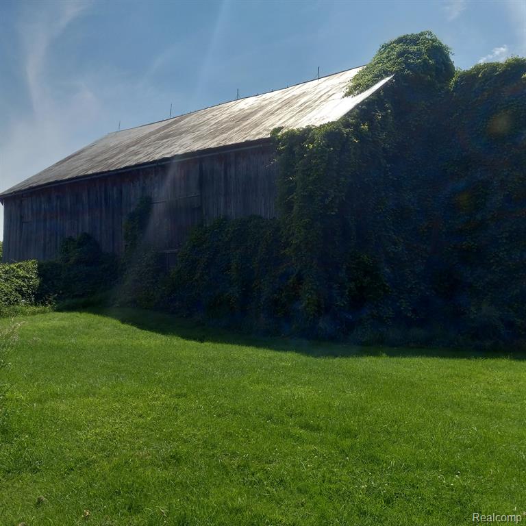 1074 South State Road Carsonville, MI 48419 - Photo 12 of 16