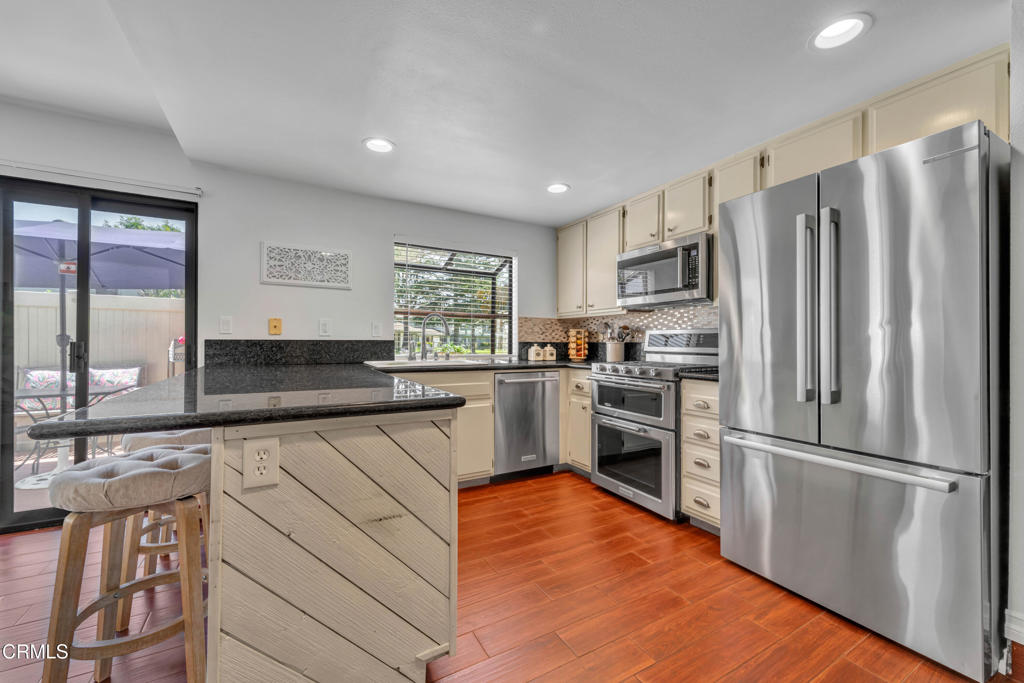 3516 Olds Road Oxnard, CA 93033 - Photo 11 of 34