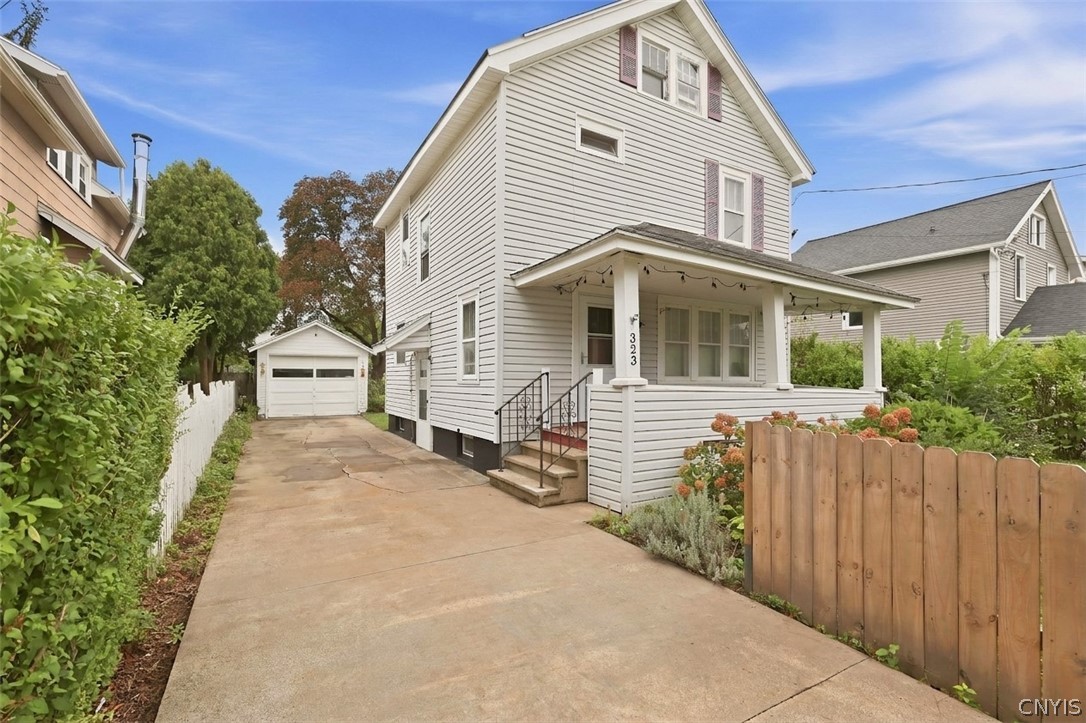 323 Harford Road Syracuse, NY 13208 - Photo 1 of 24 Gallery Image 1