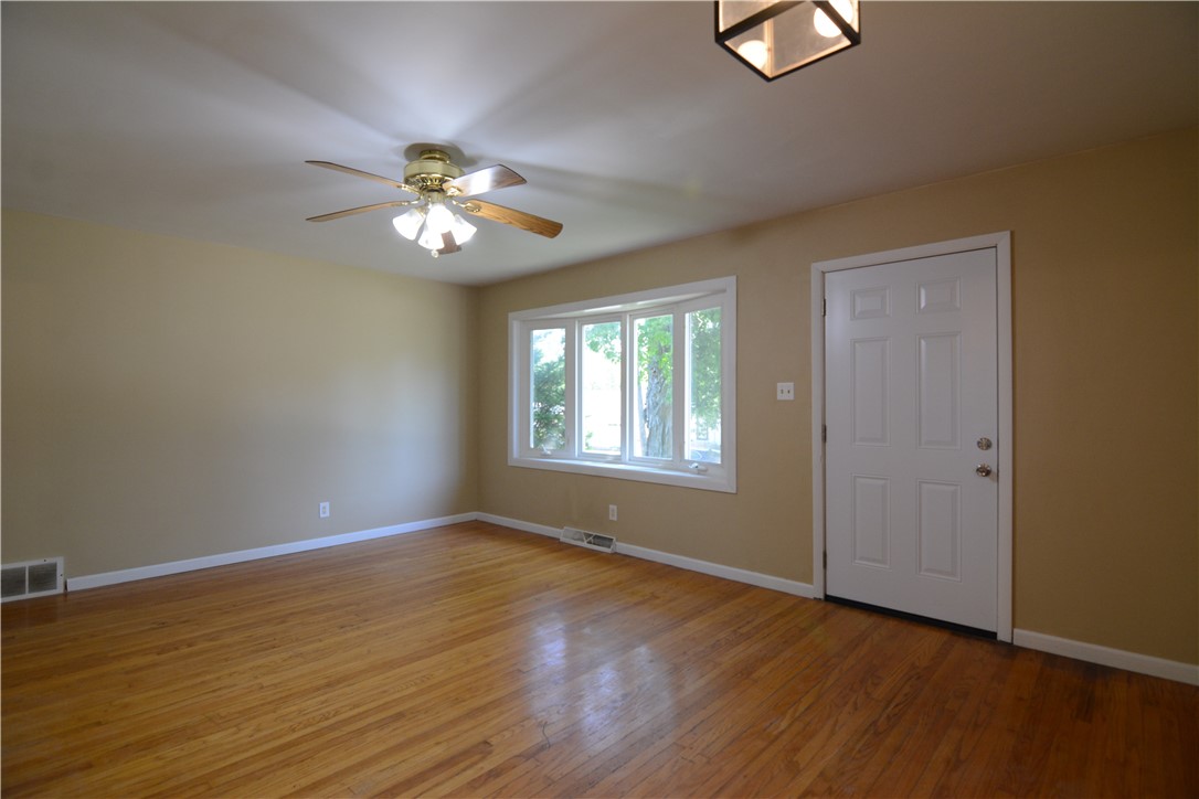67 Maple Court Decatur, IL 62526 - Photo 4 of 17 Gallery Image 4