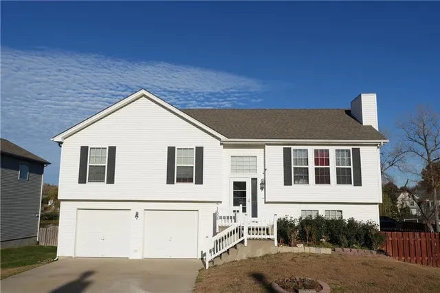 $359,000 | 11008 Cleveland Avenue, Kansas City, KS 66109