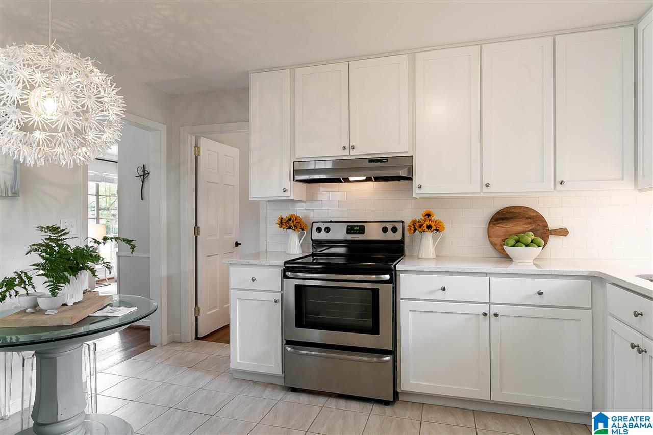 4428 MountainDale Road Birmingham, AL 35213 - Photo 13 of 33