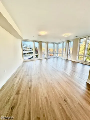 $3,900 | 42 Spring Street, Unit 208, Morristown, NJ 07960