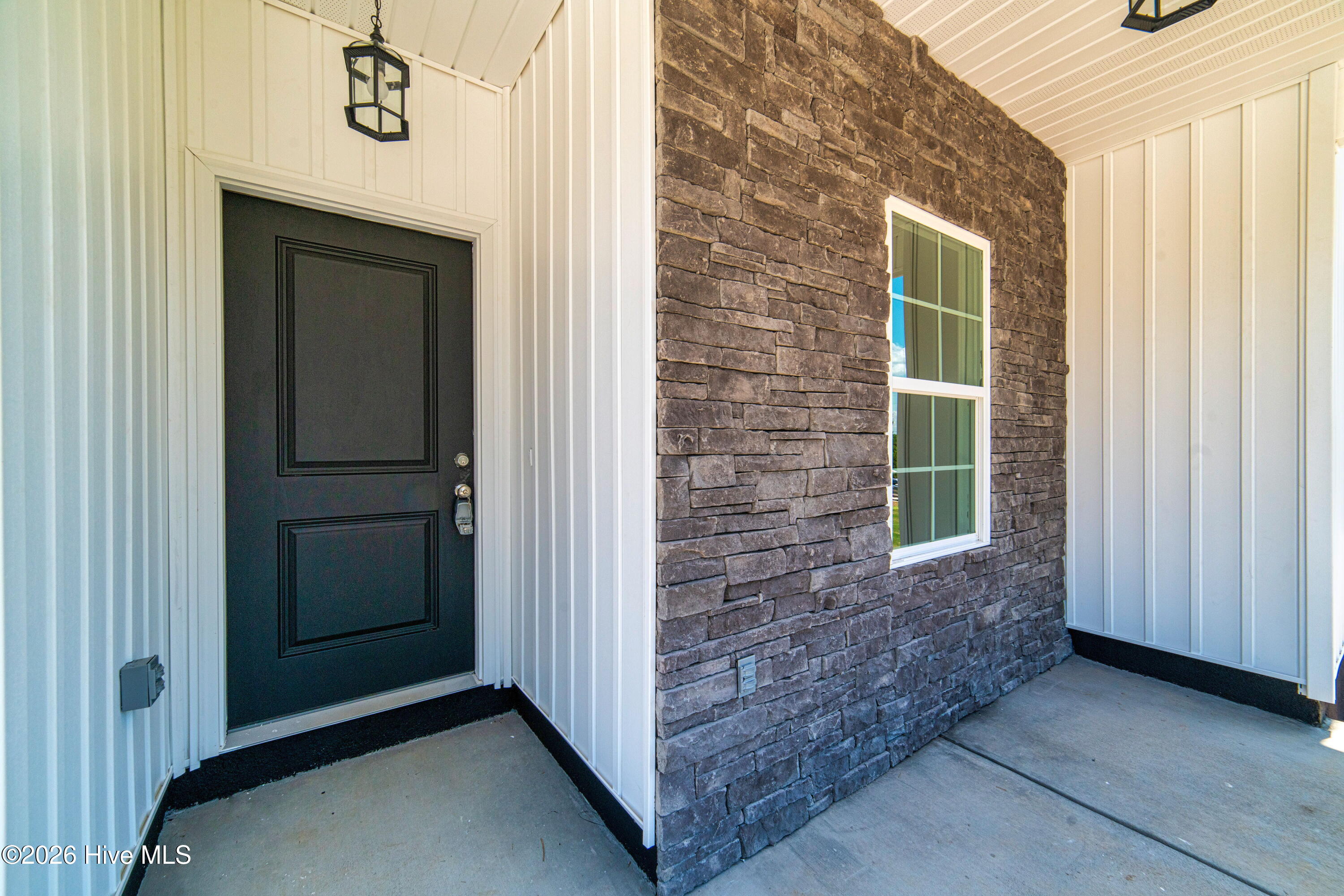 507 Old Waynesboro Road Waynesboro, GA 30830 - Photo 2 of 23 002-original-photo