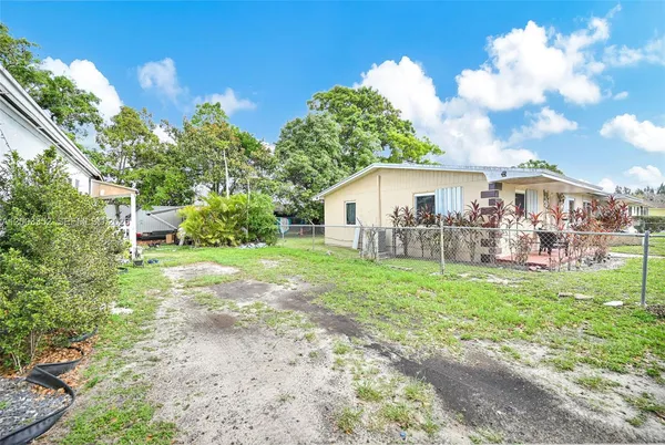 $549,000 | 10601 Southwest 172nd Street, Miami, FL 33157