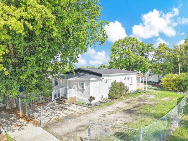 $549,000 | 10601 Southwest 172nd Street, Miami, FL 33157