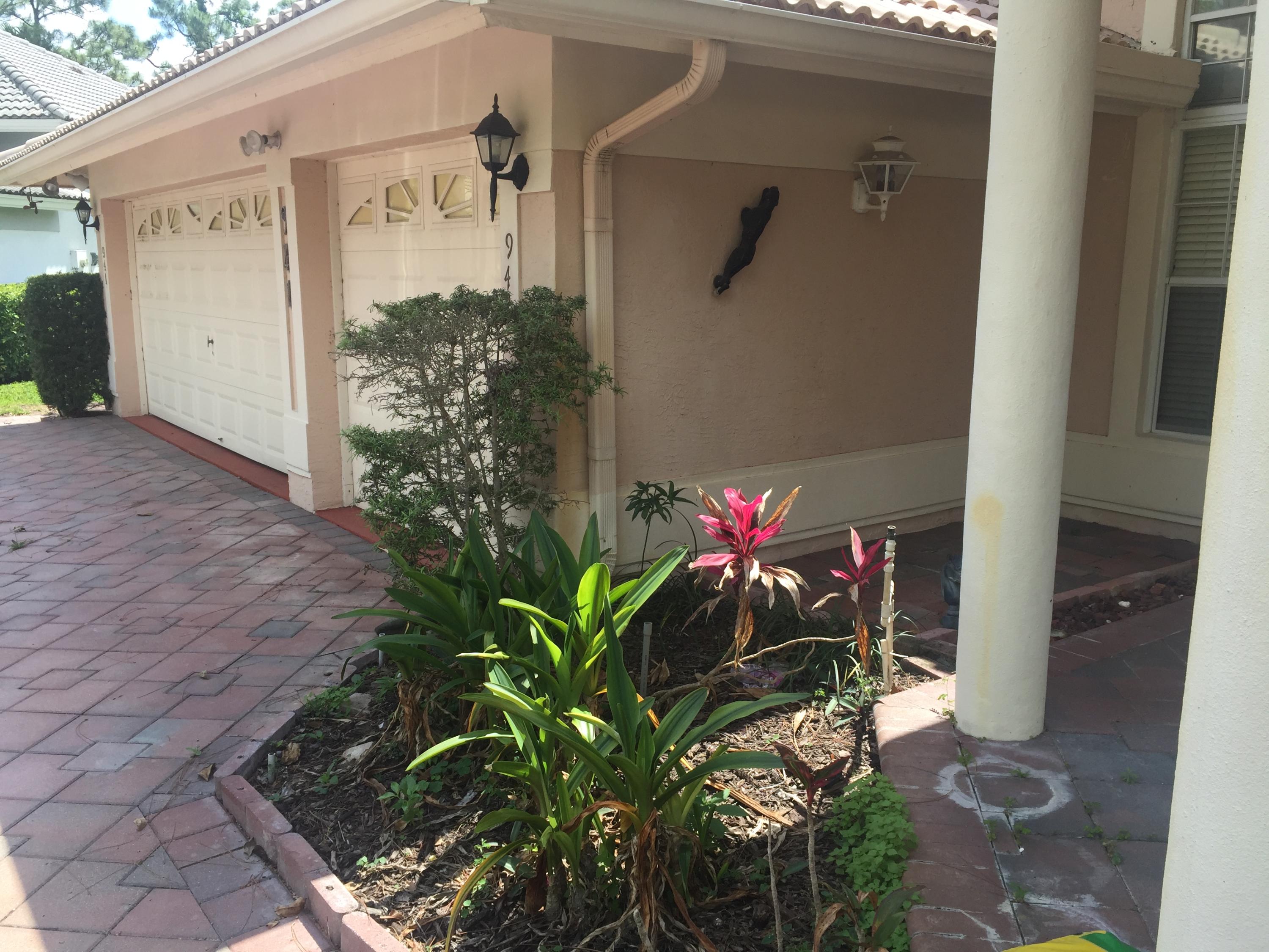 941 Cedar Cove Road Wellington, FL 33414 - Photo 3 of 5 IMG_6518 (1)