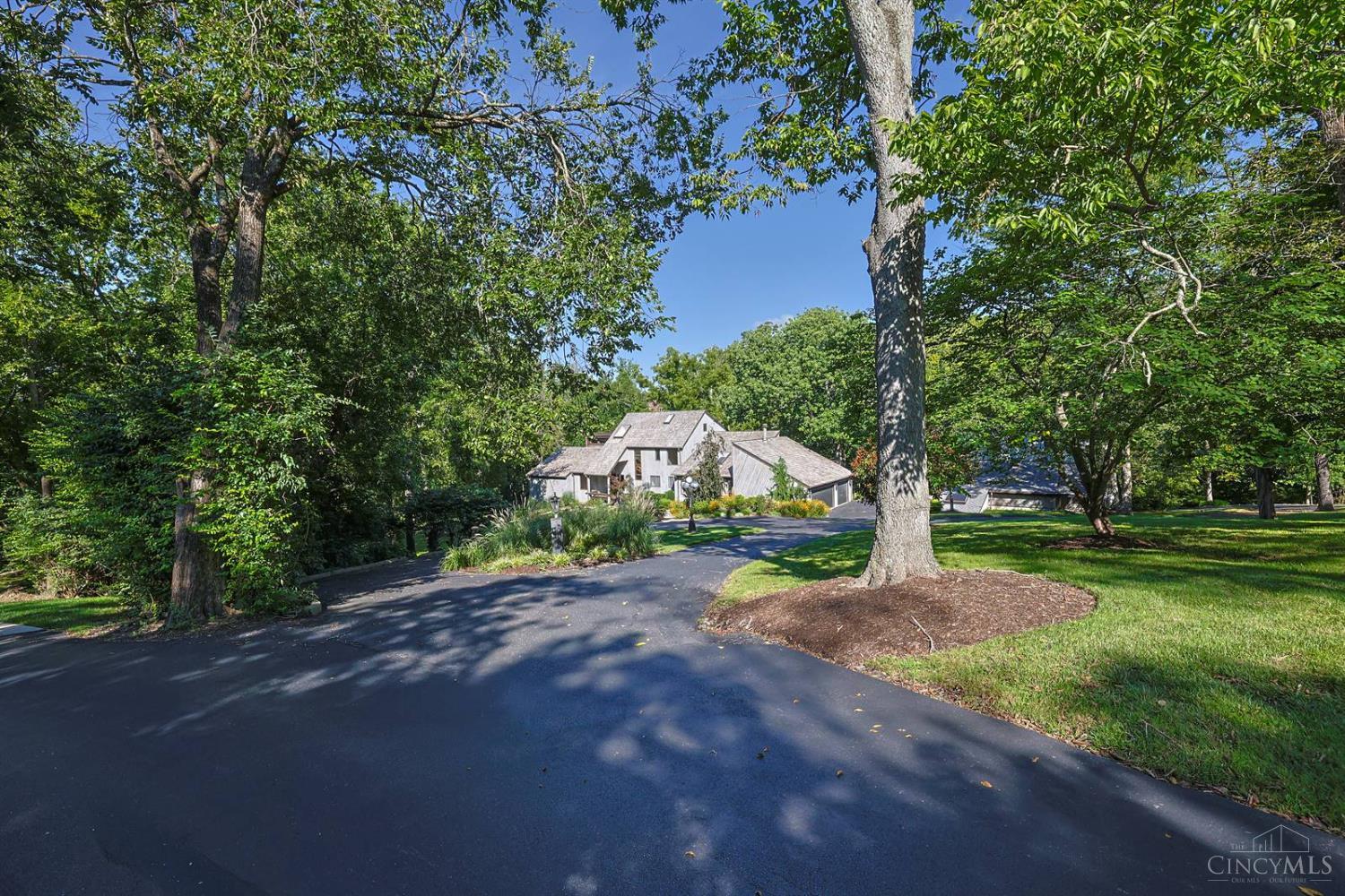 4805 Drake Road Cincinnati, OH 45243 - Photo 80 of 97 Gallery Image 80