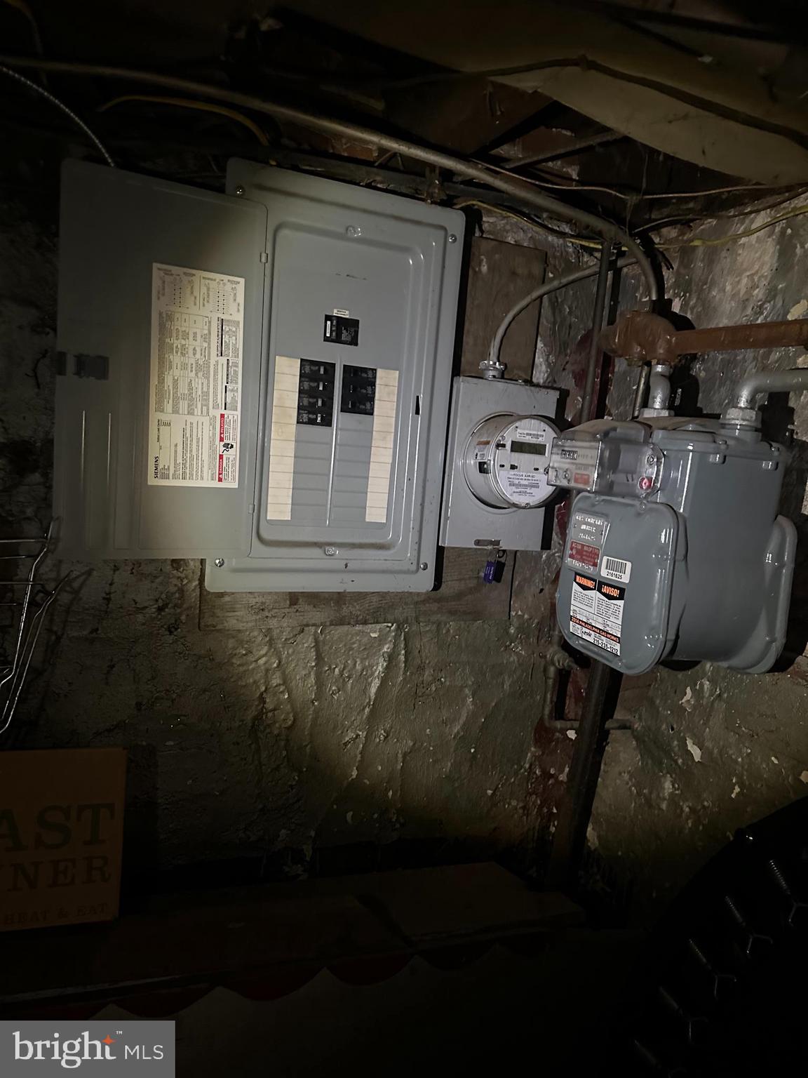 5024 Duffield Street Philadelphia, PA 19124 - Photo 12 of 18 a view of entryway