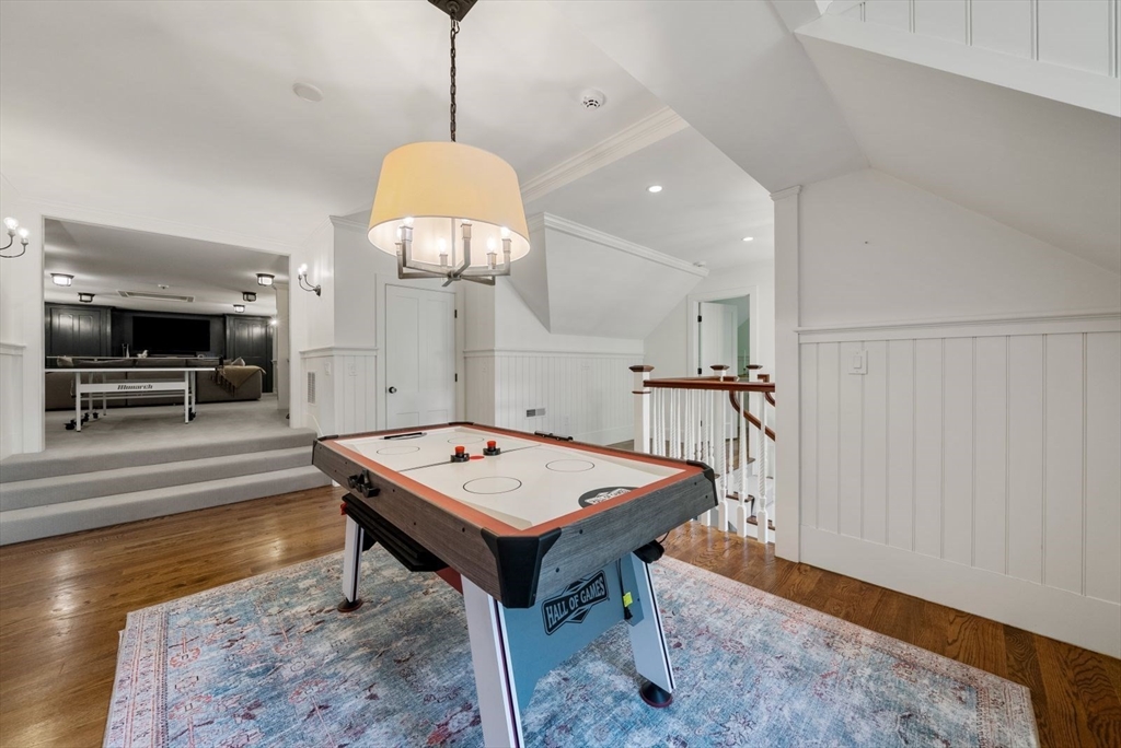 25 Kenilworth Road Wellesley, MA 02482 - Photo 30 of 42