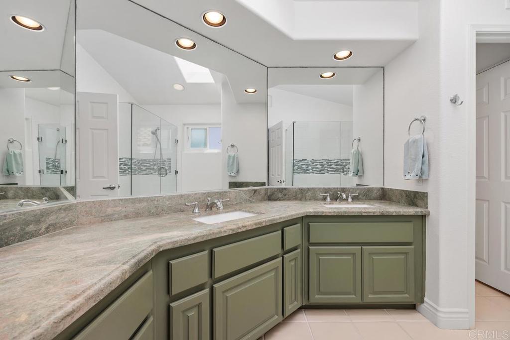 4976 Lamia Way Oceanside, CA 92056 - Photo 25 of 59