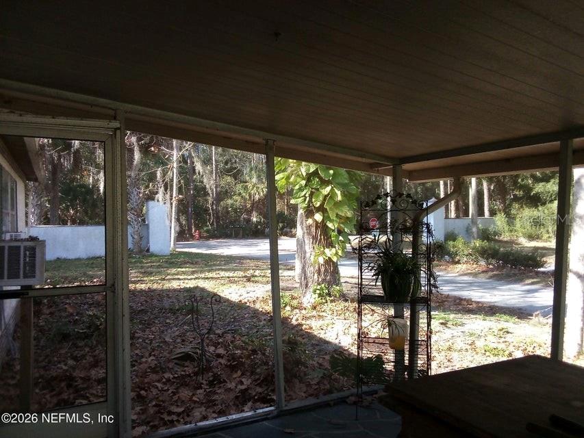 101 South Geraldo Road East Palatka, FL 32131 - Photo 9 of 28