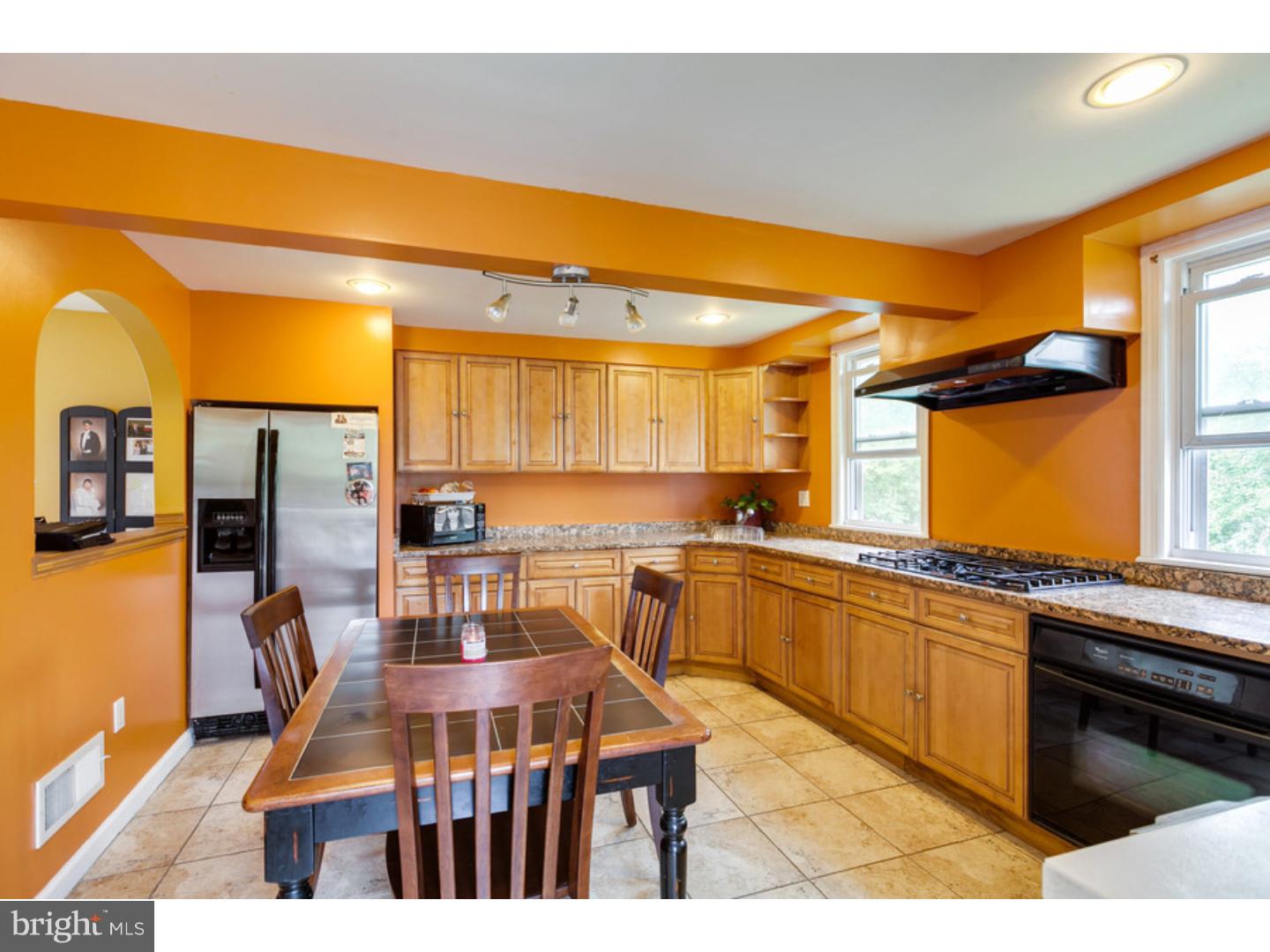 116 Berlin Road North Lindenwold, NJ 08021 - Photo 6 of 22 Kitchen