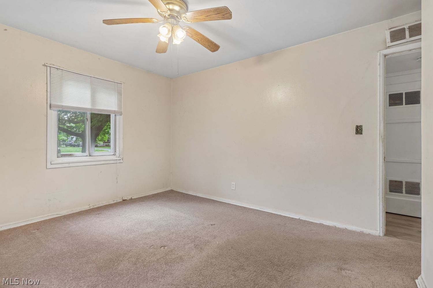 5624 Burns Road North Olmsted, OH 44070 - Photo 12 of 29