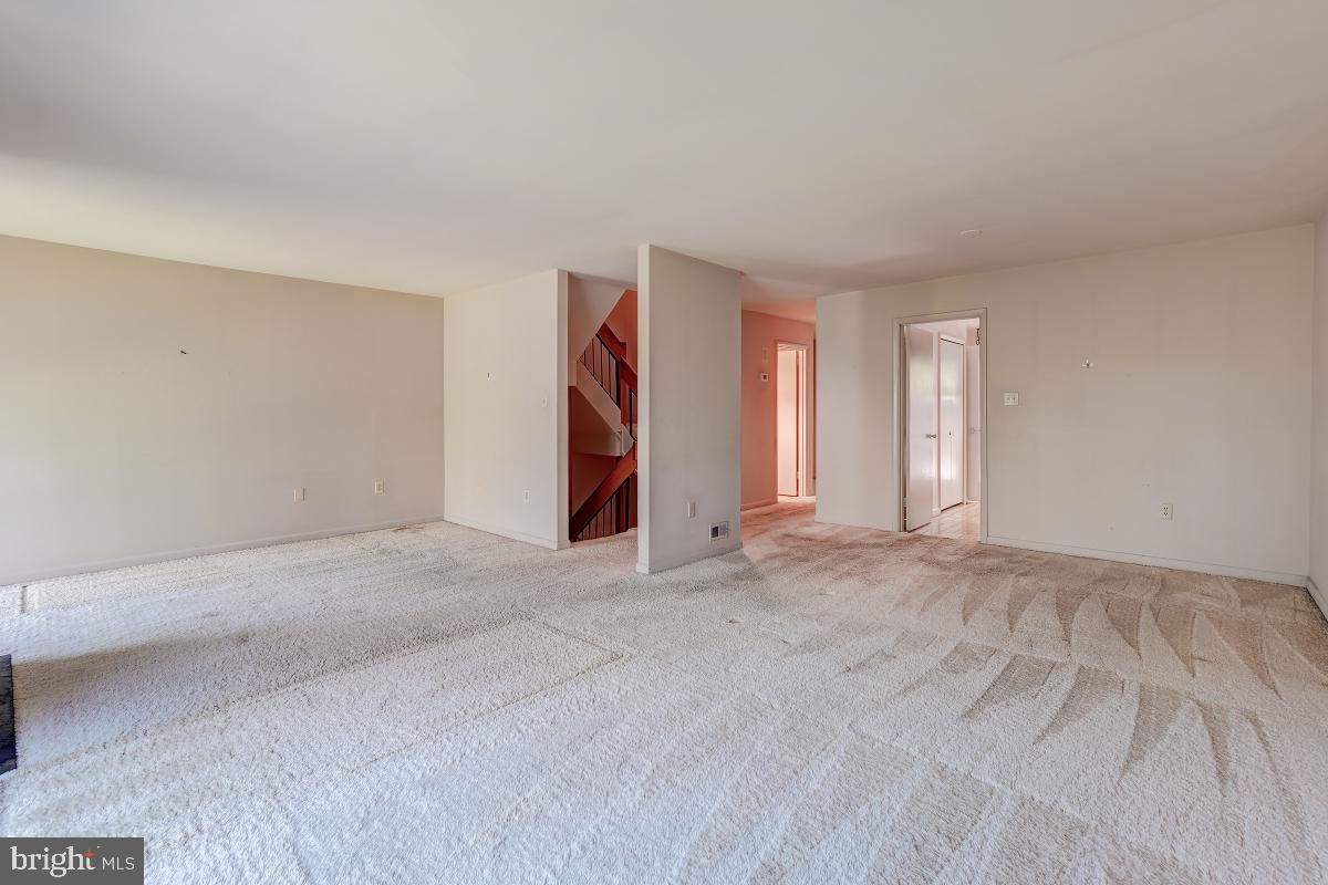 2065 Wethersfield Court Reston, VA 20191 - Photo 11 of 34 Gallery Image 11