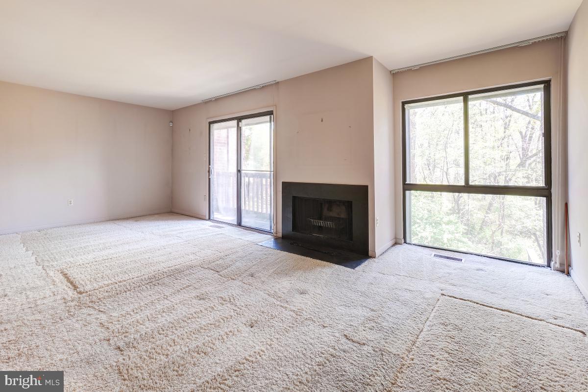 2065 Wethersfield Court Reston, VA 20191 - Photo 12 of 34 Gallery Image 12