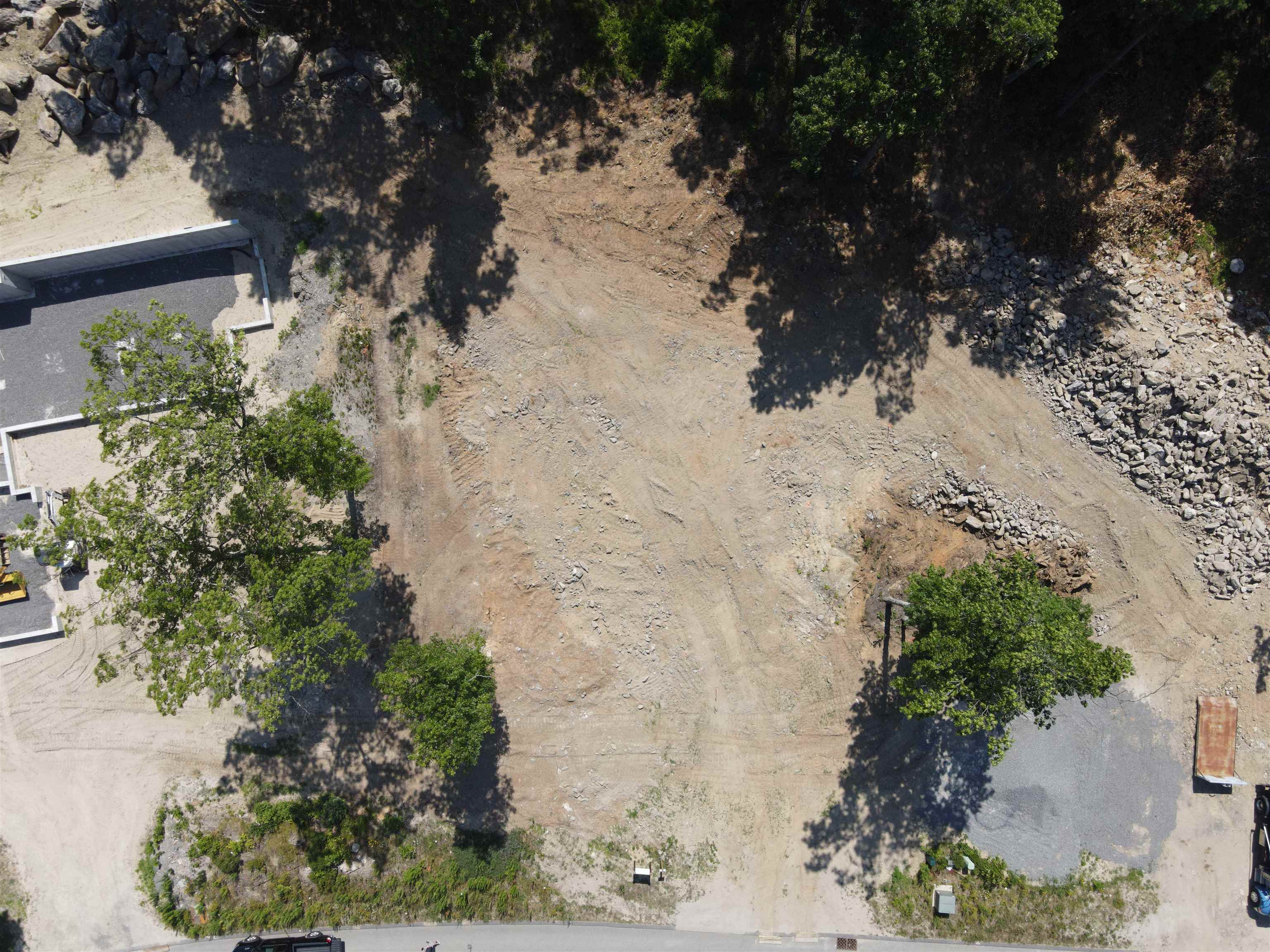 19 Highclere Road Windham, NH 03087 - Photo 4 of 10