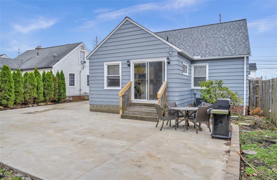 1645 Lander Road Cleveland, OH 44124 - Photo 35 of 38