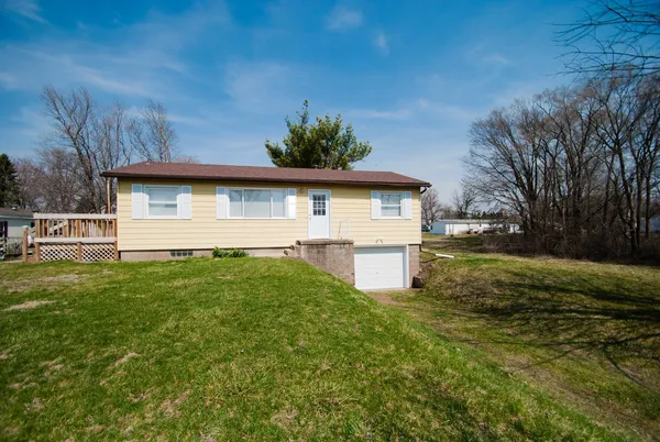 $120,000 | 3344 148th Avenue, Lynn Center, IL 61262