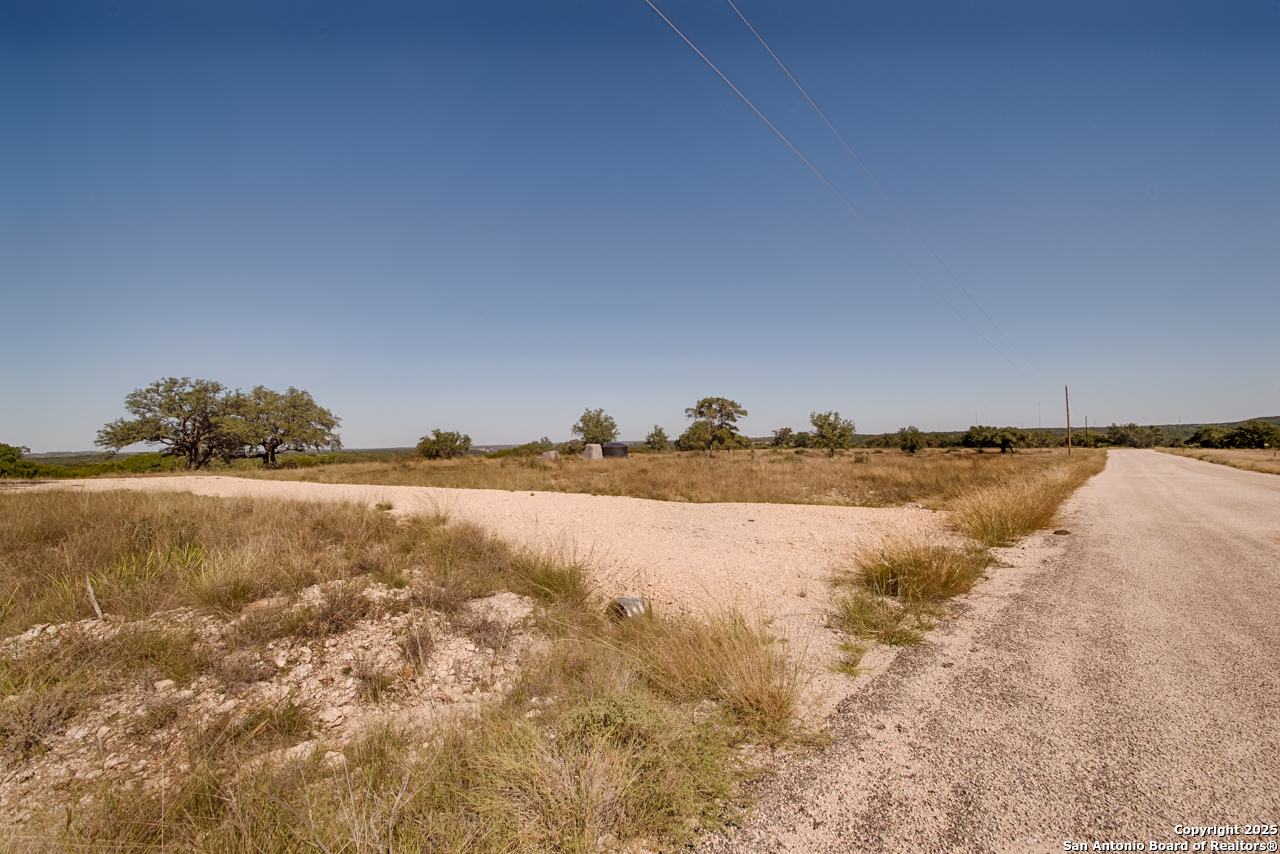 1242 Seven Hls Drive Junction, TX 76849 - Photo 6 of 26