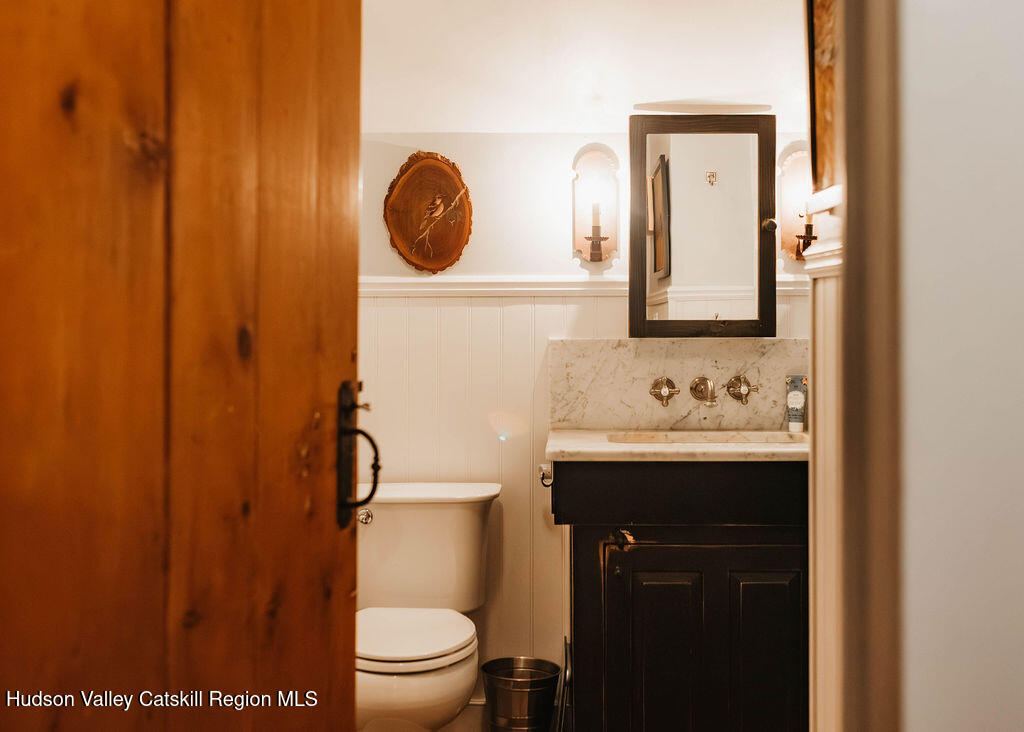 93 Horton Road Washingtonville, NY 10992 - Photo 34 of 53 93 hall bathroom