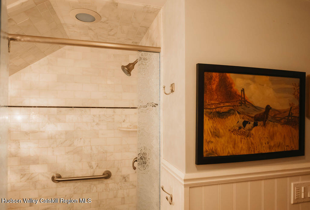 93 Horton Road Washingtonville, NY 10992 - Photo 35 of 53 93 hall shower