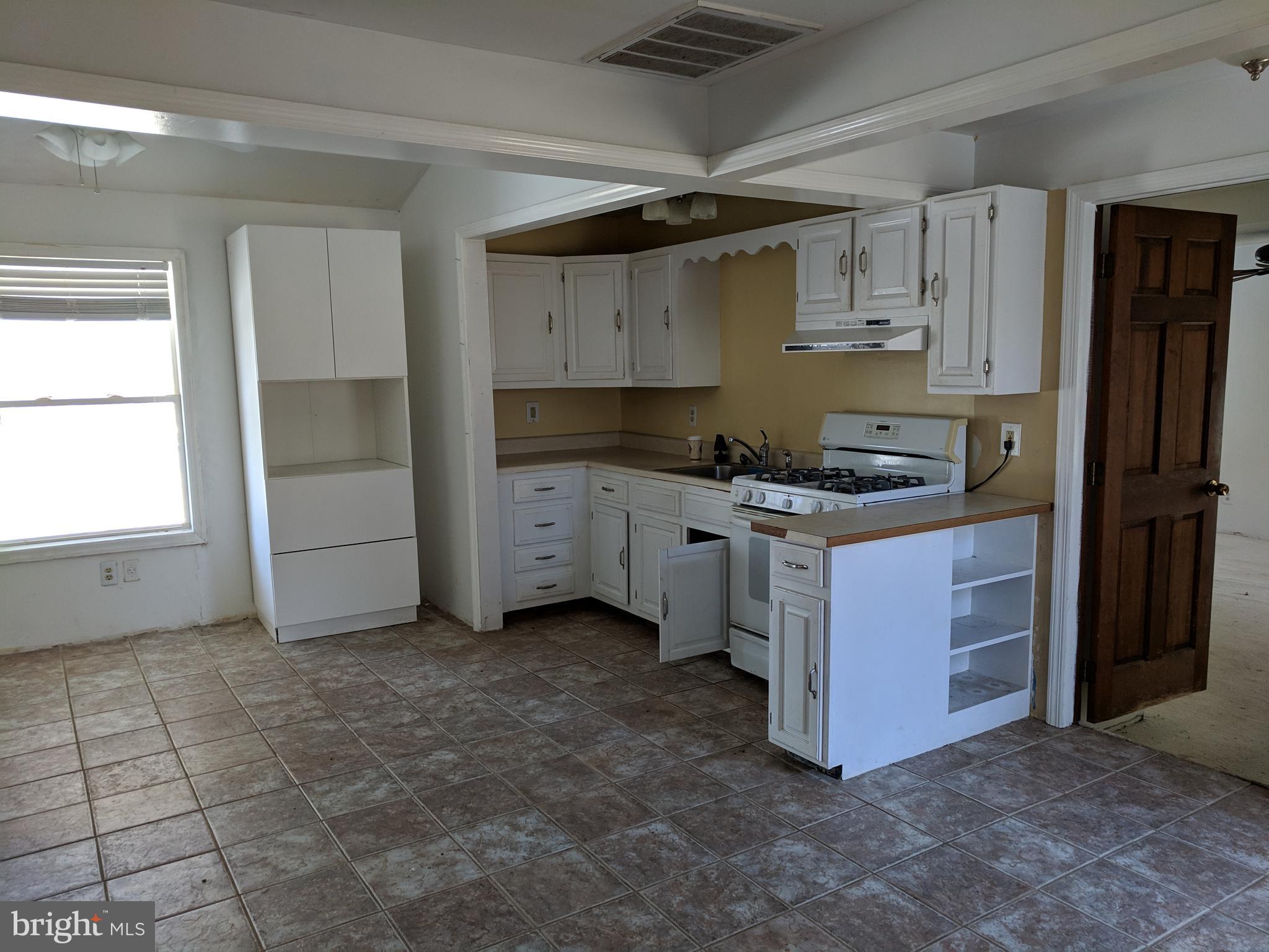 334 Flood Gate Road Swedesboro, NJ 08085 - Photo 2 of 35