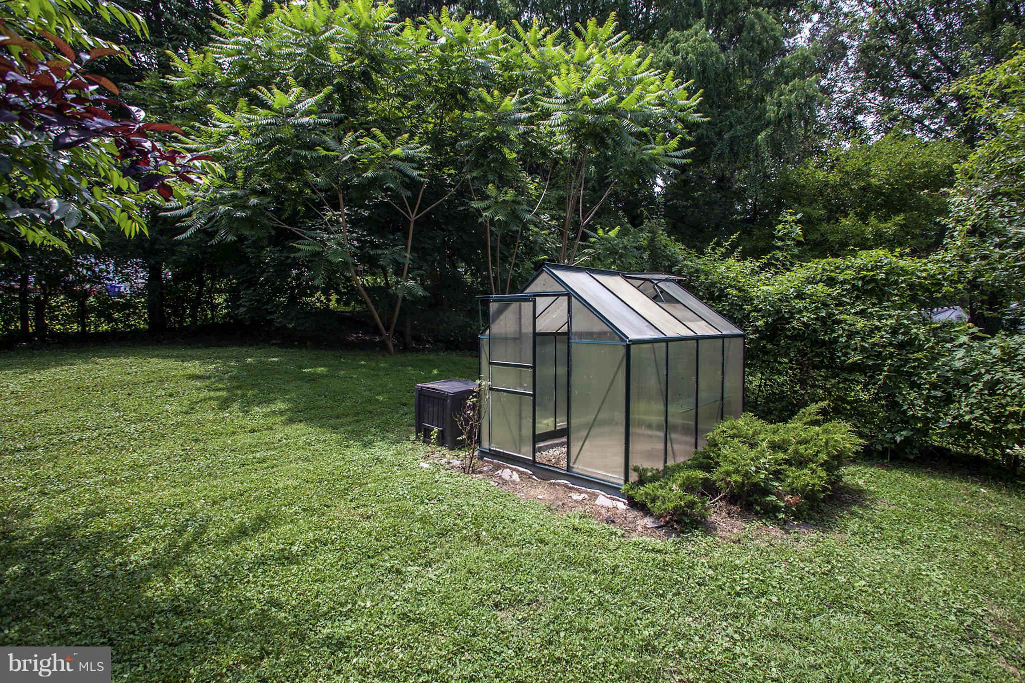 2502 Newton Street Silver Spring, MD 20902 - Photo 23 of 28 Exterior (Rear)